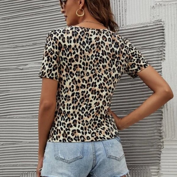 Leopard Print tee with Red Sequin Lips - Picture 4 of 10